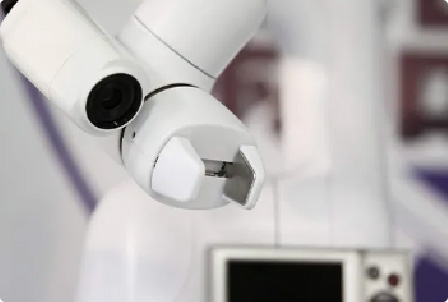 工業(yè)機器人利用碳纖維復合材料機械臂輕量化效果明顯